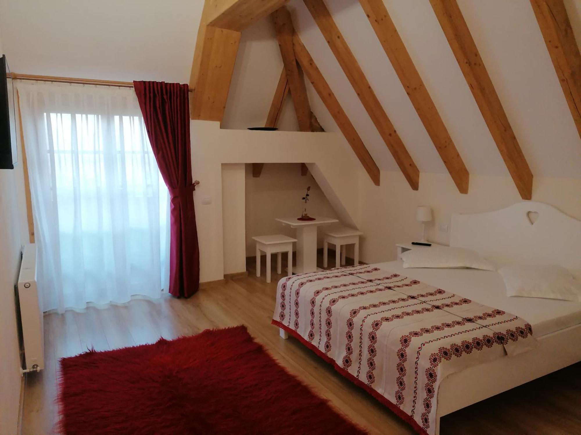 Pensiunea Casuta Din Deal Moisei Zimmer foto